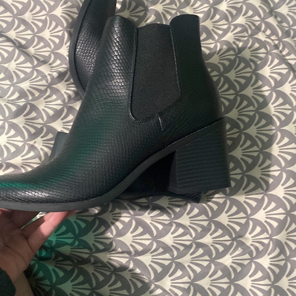 Super cute black snake print boots - Picture 5 of 5